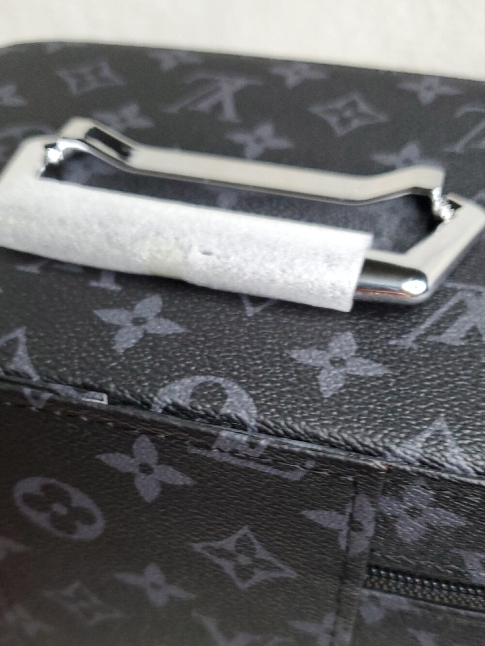 Lv  Black Monogram Makeup Train Case - Picture 5 of 7